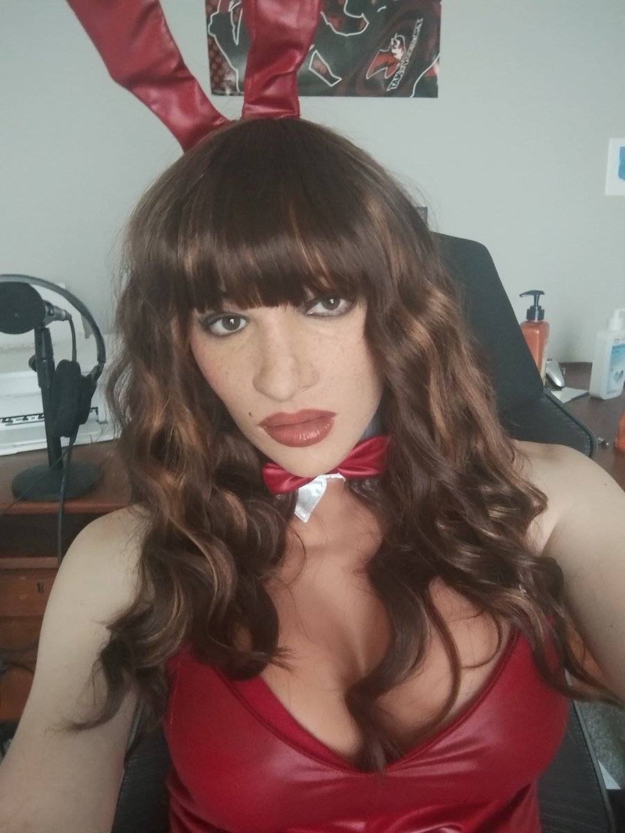 Ashley Wood tweet media