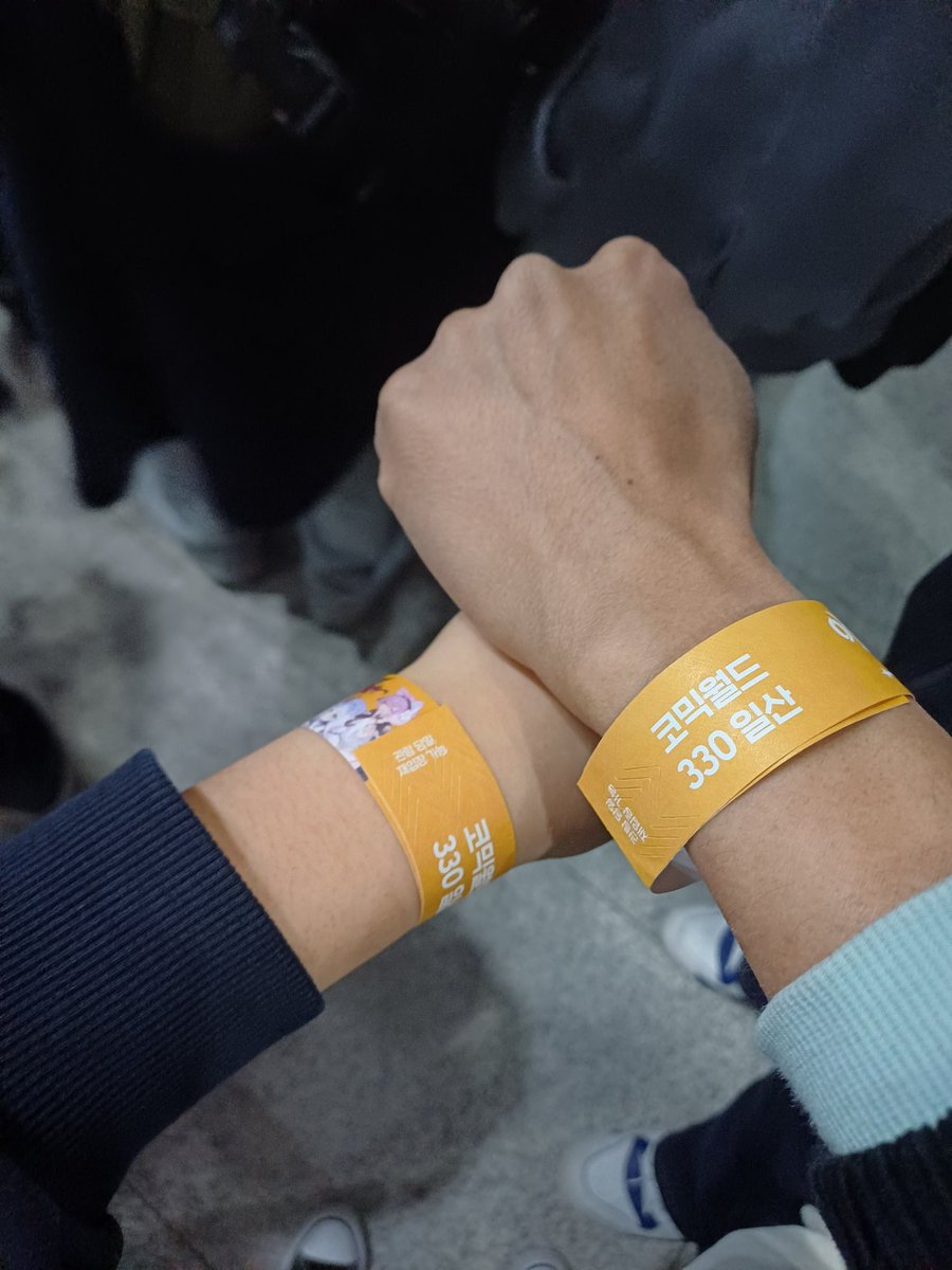 orangebarage's tweet photo. 쟌 아부지랑 같이 와있답니다아!! https://t.co/BdQWeYNor1
