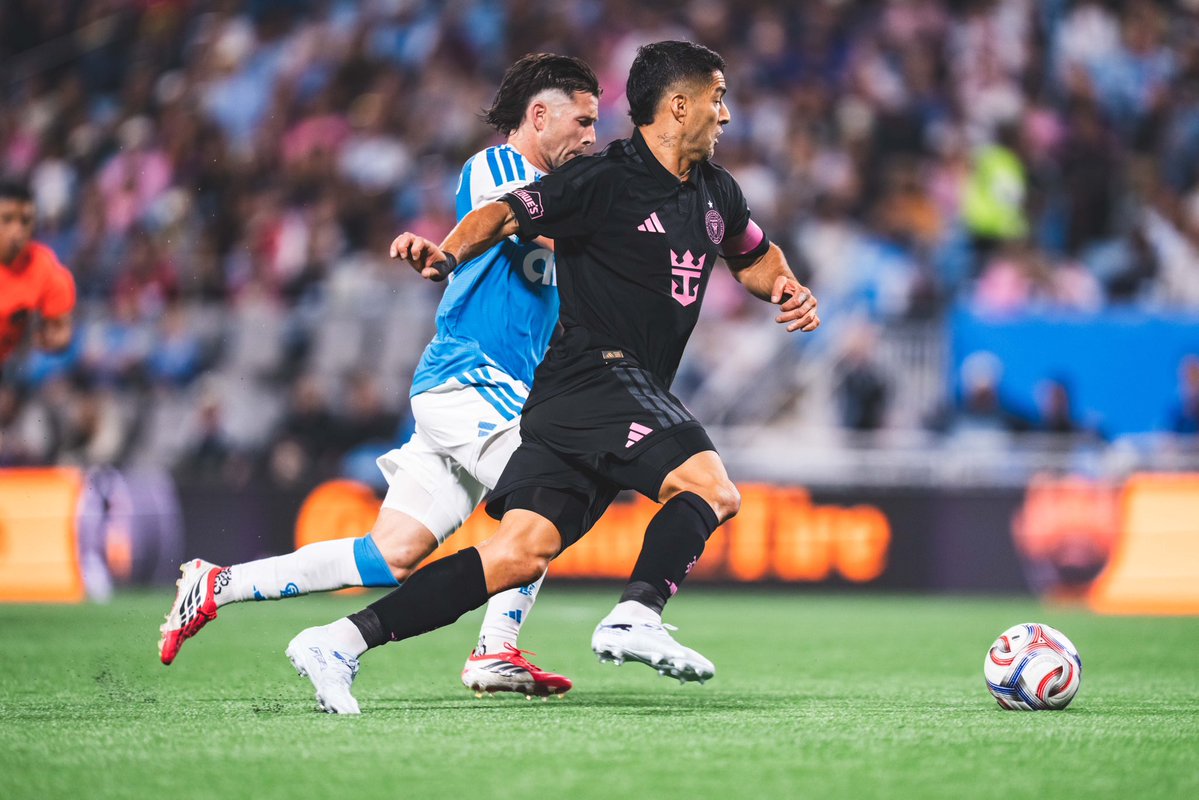 MessiPlusX tweet media