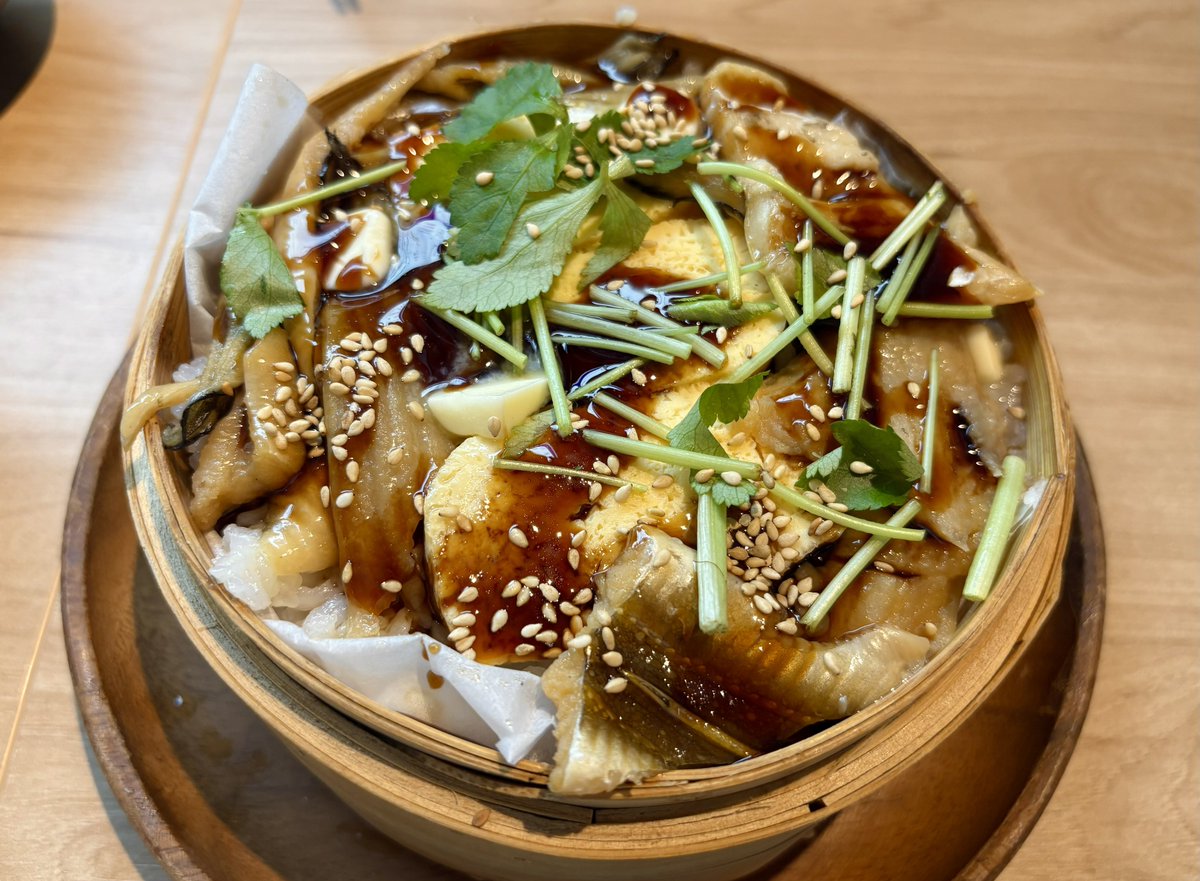 なつか tweet media