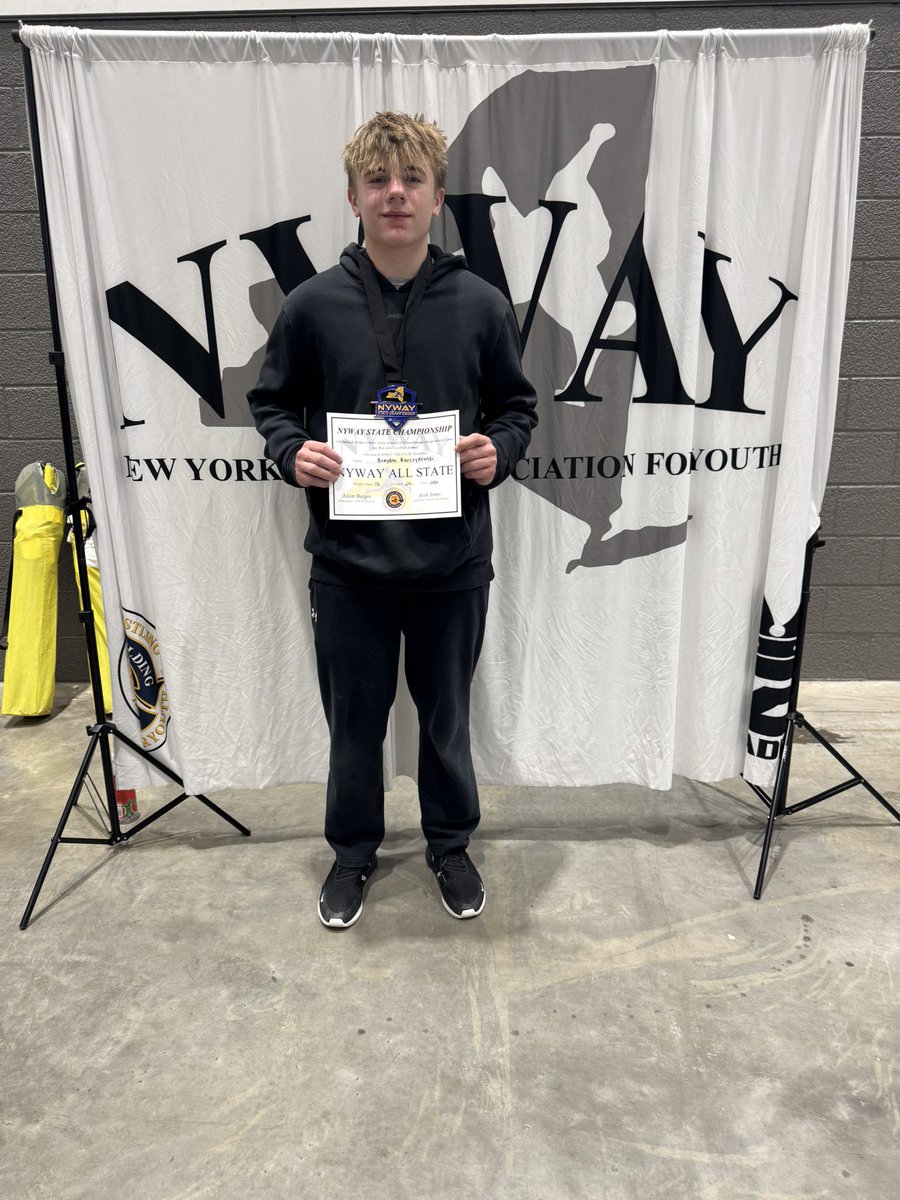 LancasterWrestling1 tweet media