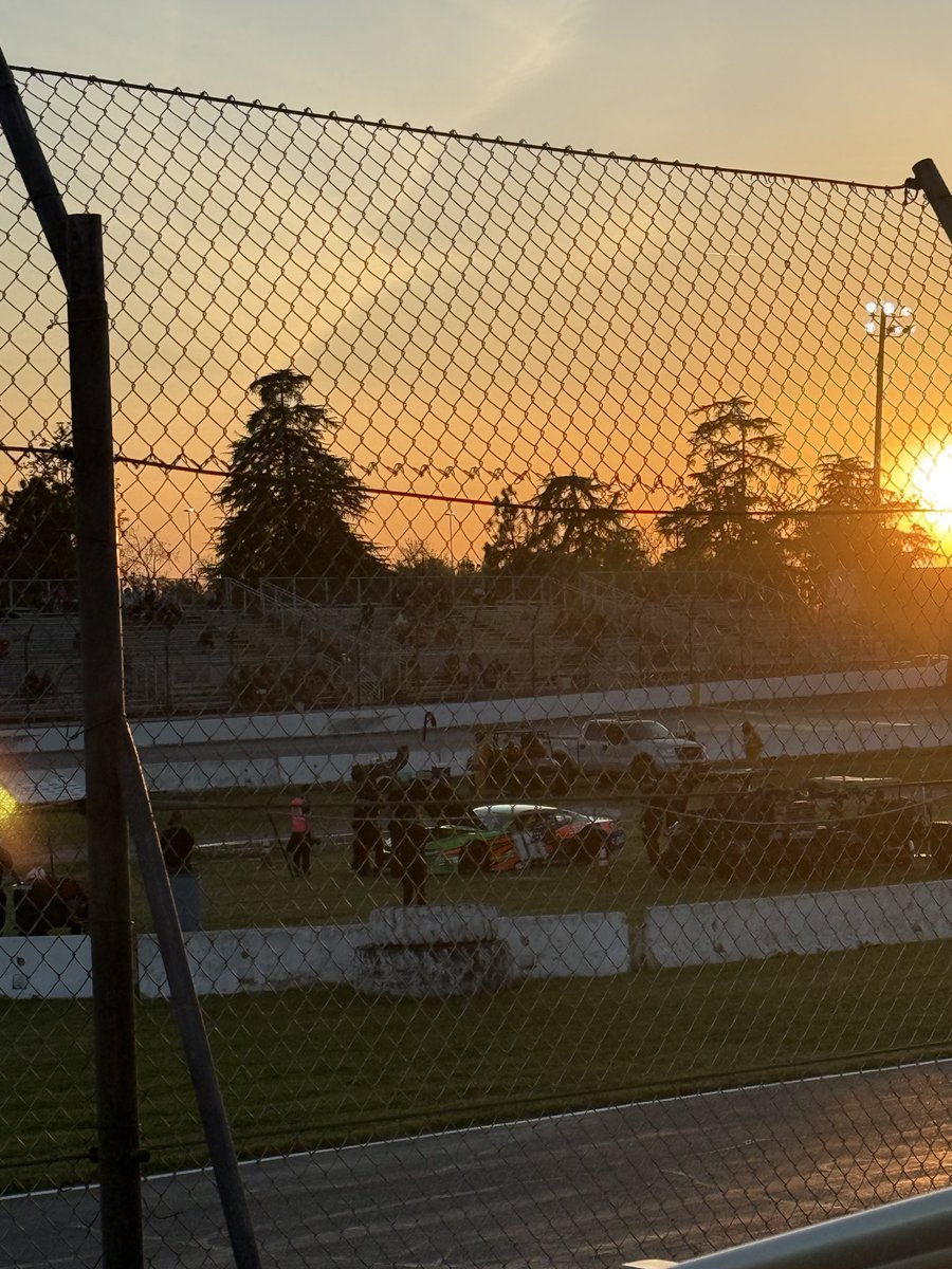 Samantha Busch tweet media