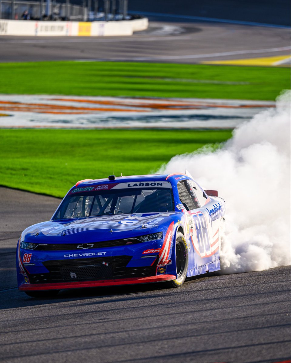NASCAR O’Reilly Auto Parts tweet media