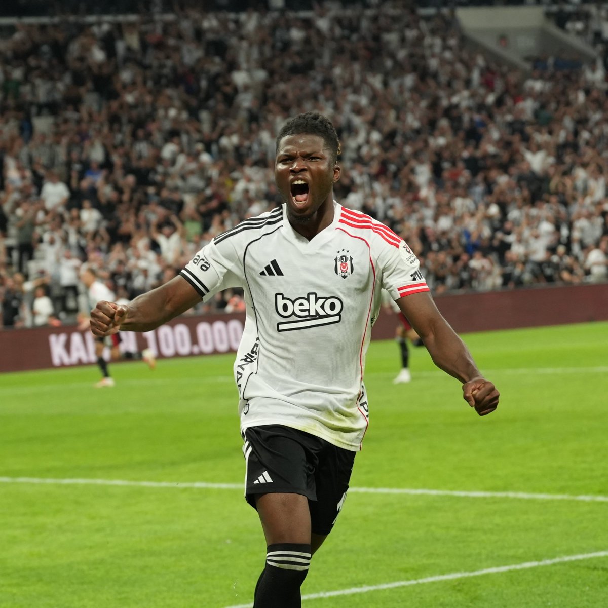 EagleOfSoldier's tweet image. Gençlerbirliği maçında forma giyemeyecek Beşiktaşlı futbolcular.

🚑 Emirhan Topçu 
🚑 El Bilal Toure 
🚑 Devrim Şahin 
🚑 Taylan Bulut 

#GENvBJK