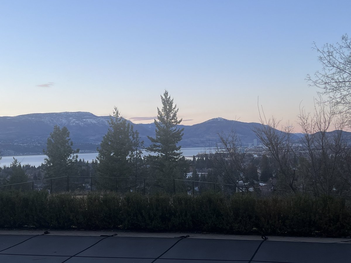 T_Alan_Wright's tweet photo. @MPelletierCIO @BrockWarkentin Martin, as a Kelowna resident I can’t argue with you at all on this. But if you do find yourself rolling through town let’s go for lunch at Kelowna YC. And if you need accommodation for the night you’re welcome at my place. View from the basement suite is not bad… https://t.co/a03xOciTWr