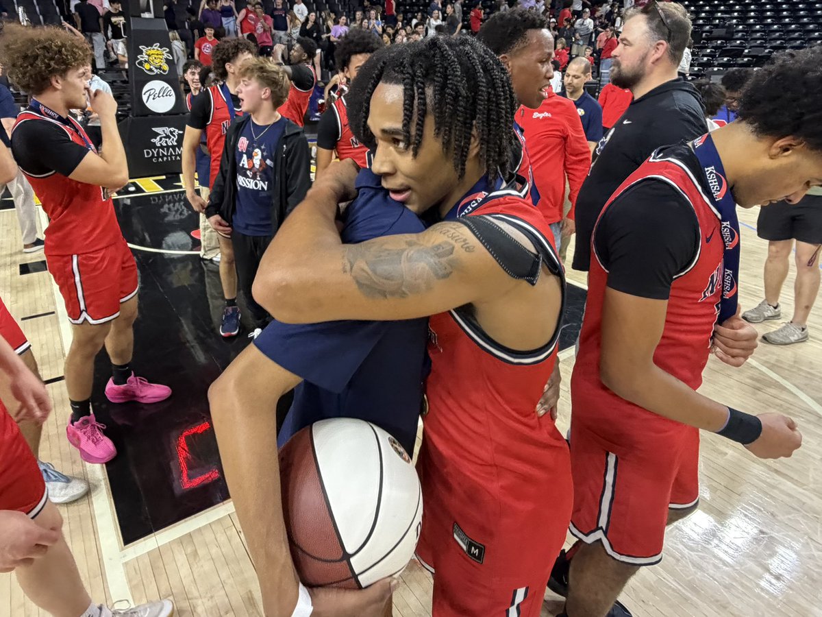 Sports in Kansas tweet media