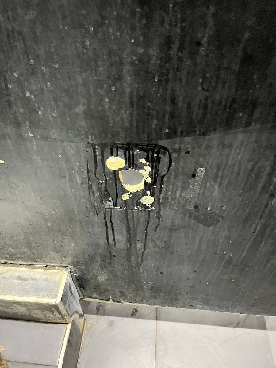 สองศรี tweet media