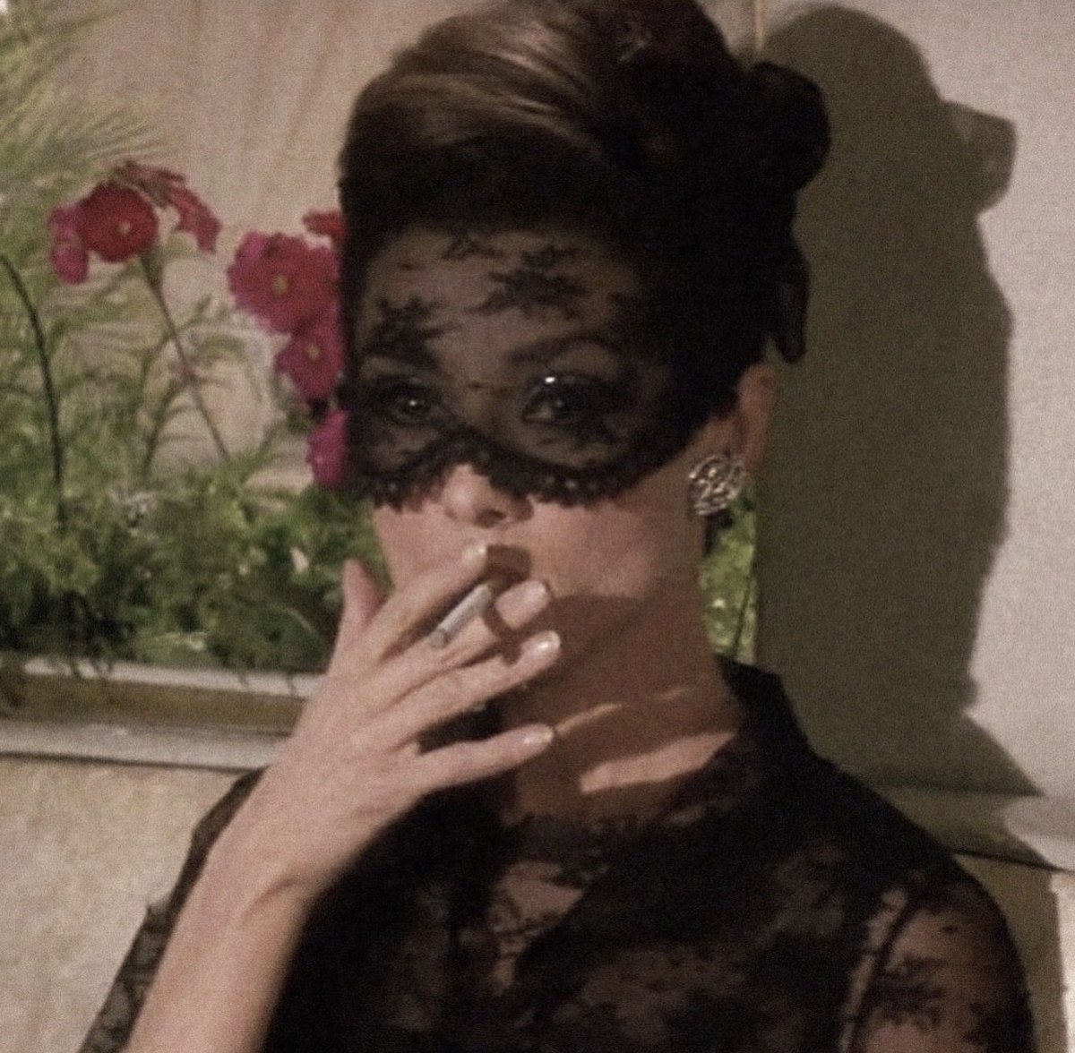 elegantlleo's tweet photo. How to Steal a Million (1966) https://t.co/KcX66l0u8t