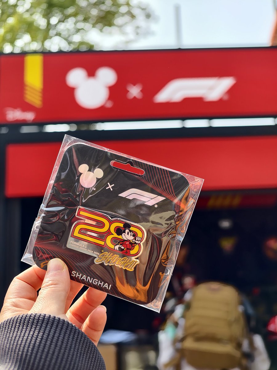 It’s race day! Let’s maximize our effort and hope for some positivities <a href="/McLarenF1/">McLaren Mastercard Formula 1 Team</a> <a href="/ZBrownCEO/">Zak Brown</a> <a href="/LandoNorris/">Lando Norris</a> <a href="/OscarPiastri/">Oscar Piastri</a> #FansLikeNoOther #NeverStopRacing #ChineseGP