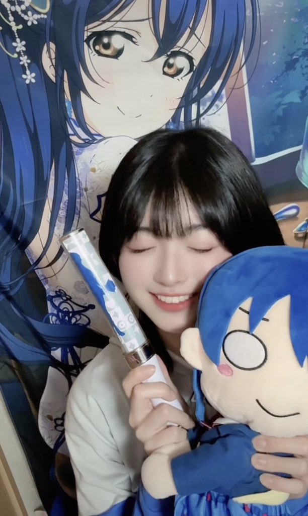 お誕生日おめでとう🎂
私の人生を変えてくれた女神、スクールアイドル園田海未ちゃん🏹
海未ちゃんにラブアローシュートされたから夢ができて今があります✨️
いつか大好きなスクールアイドル海未ちやんと大切なスクールアイドル泉ちゃんが並ぶ姿を見れますように🌟

ずっと大好きです💙
#lovelive