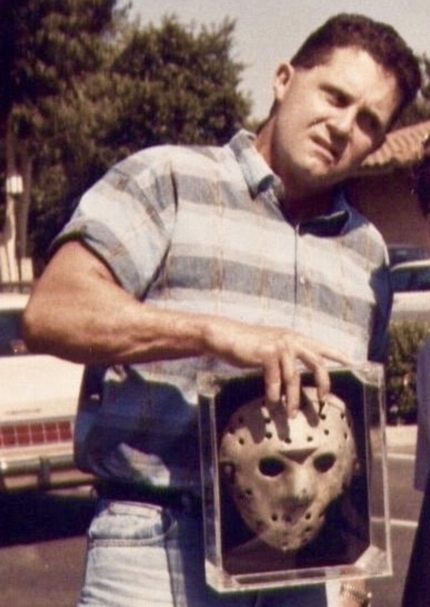 BMTrader's tweet image. Kane with his paycheck #BackThen   #Svengoolie
