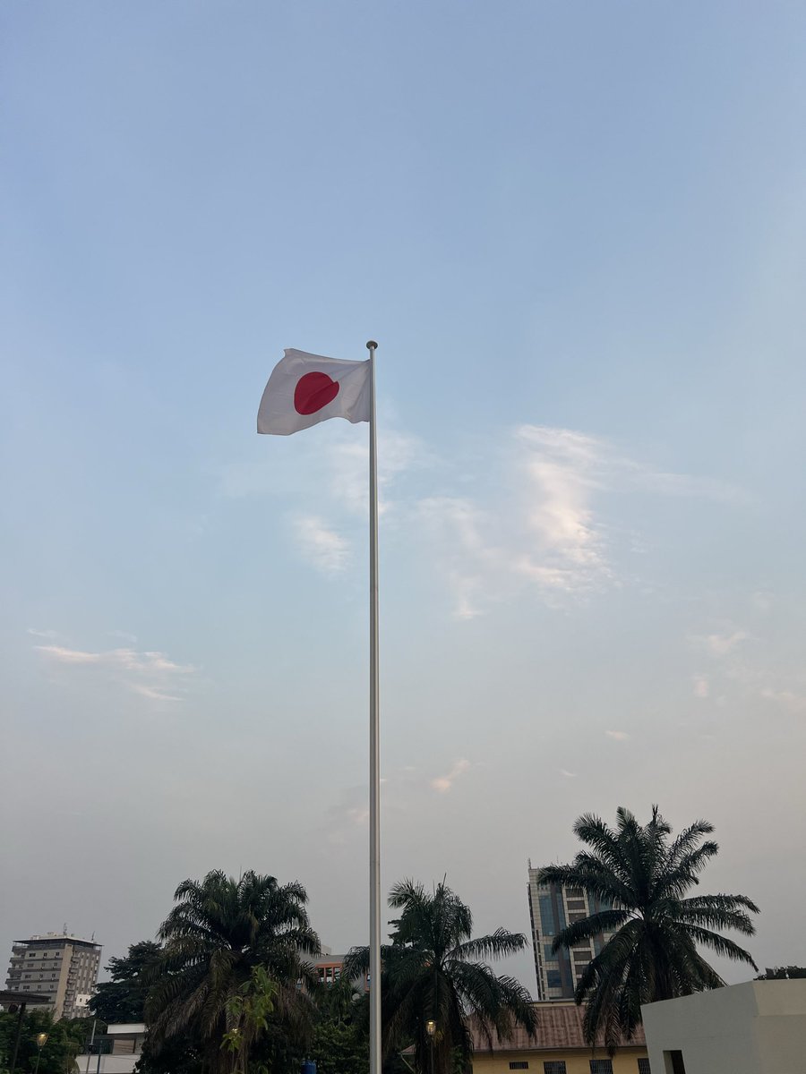 ChihiroClose's tweet photo. アフリカ系の移民問題
偏った情報をキャッチしがち。コンゴ民主共和国の日本大使館のスタッフの方々と話してみると、VISAの発行もかなり慎重に対応していらっしゃる。弊社の��ンゴスタッフを来日させるにあたり、身元確認やコンゴへの帰国について、責任の所在など詳細な聴取。少し安心しました。 https://t.co/ERMVeppohC