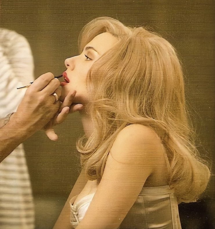 ✧ (@cuntynat) on Twitter photo 