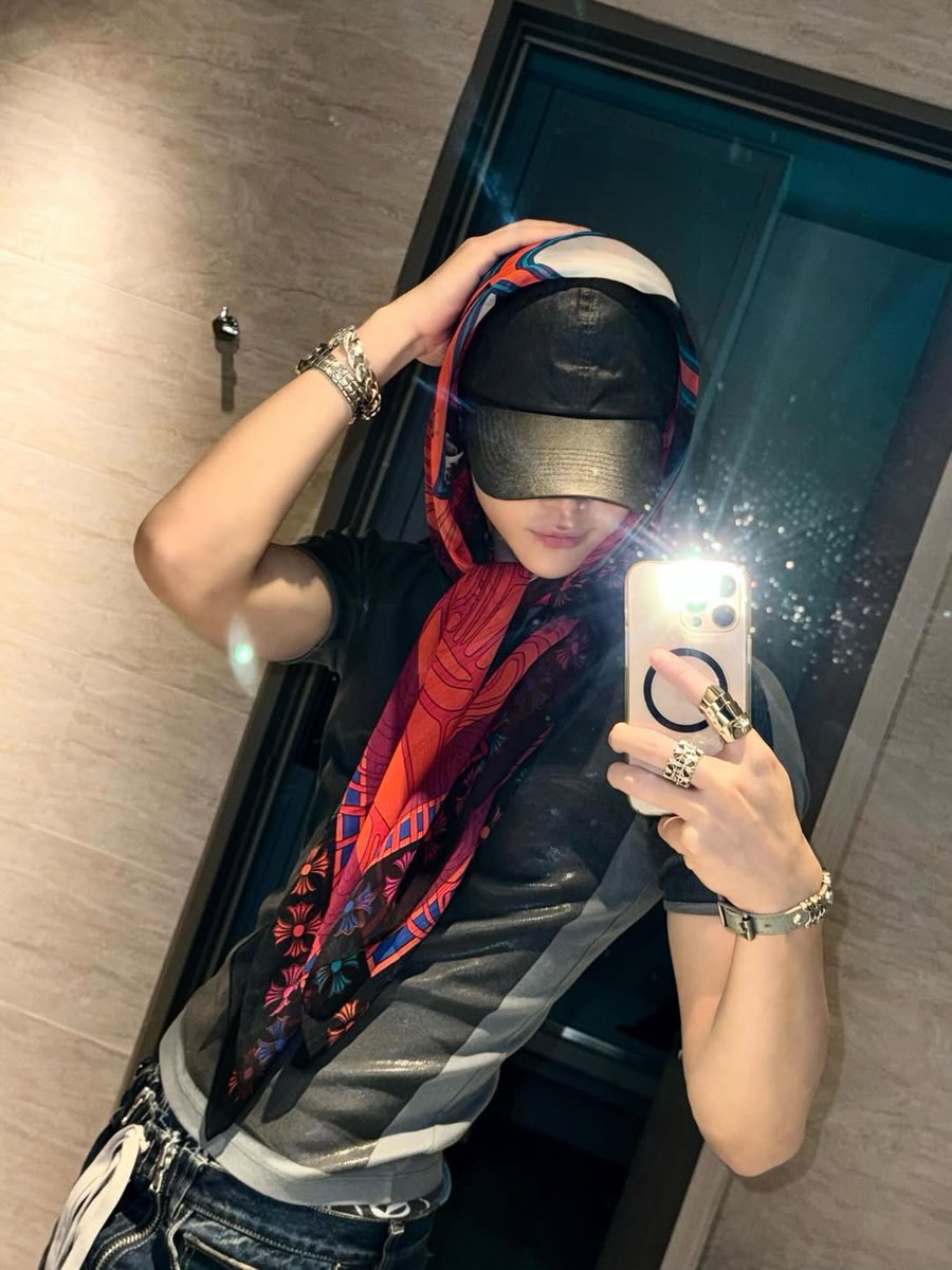 nico ! (@esnupeka) on Twitter photo 