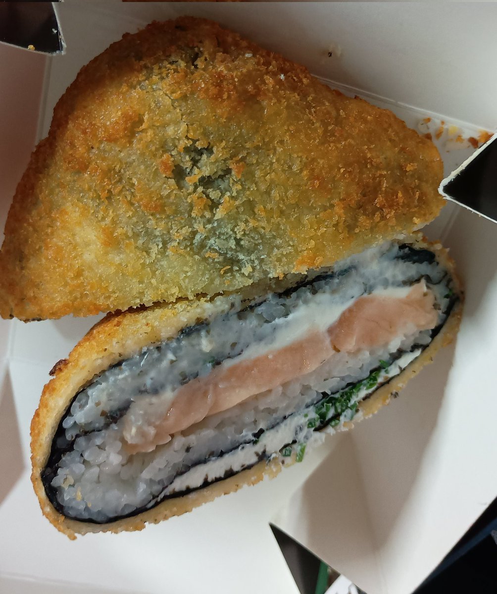 Compré un sushi sandwich™️ ta potente.