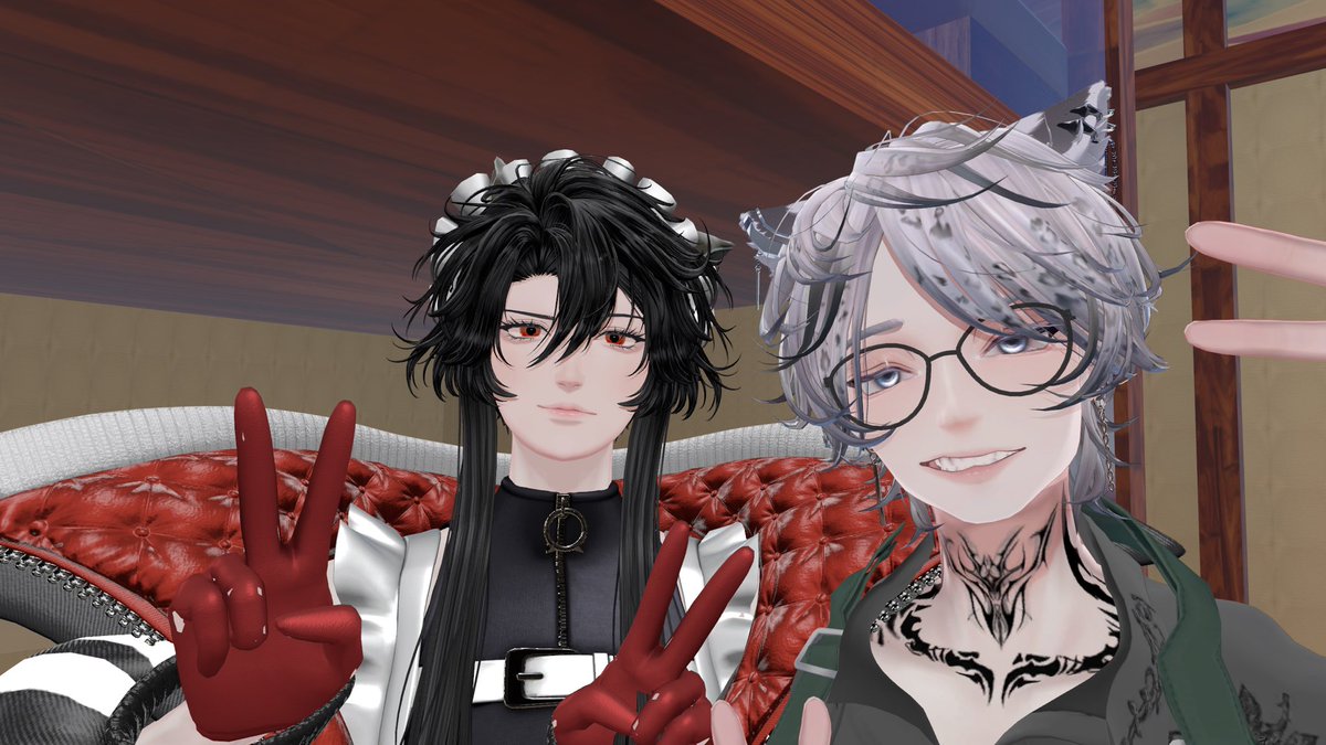Laviiii0x0's tweet photo. #GCSS #VRChat 
昨晩Gun＆Cafe Silent Shooter☕️
イベントカレンダーからご新規様が遊びに来てくれて、のんびり楽しんでる様子が見れて嬉しかったです☺️
いつも改変褒めてくれるイケメンフレさんが遊びに来てくれました！🥰
集合写真は常連様もカウンター内でパシャリ📸
グループ＋なので気軽に遊びに来てください～！また次の営業でお待ちしてます😊
