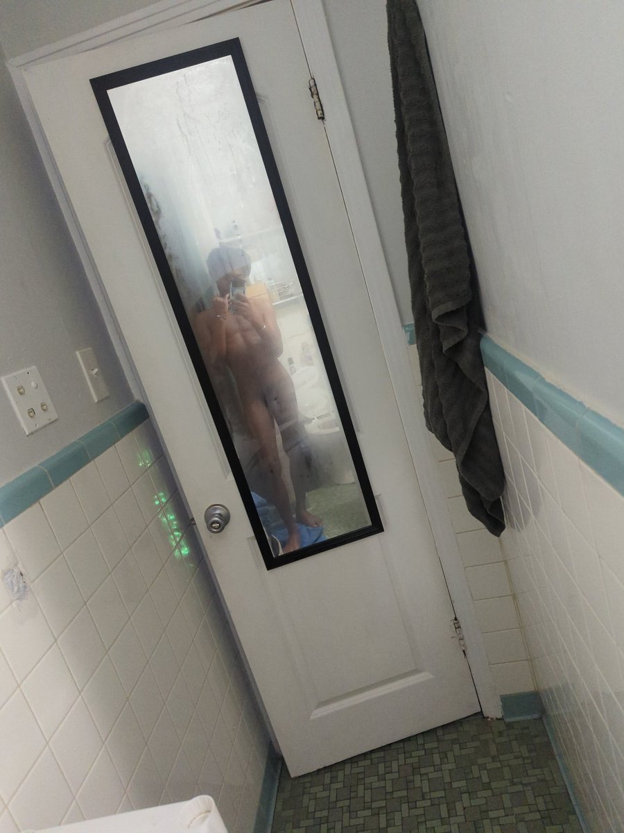 insaneman2001's tweet photo. https://t.co/rcv4rjs4P0 https://t.co/1493C22bxM