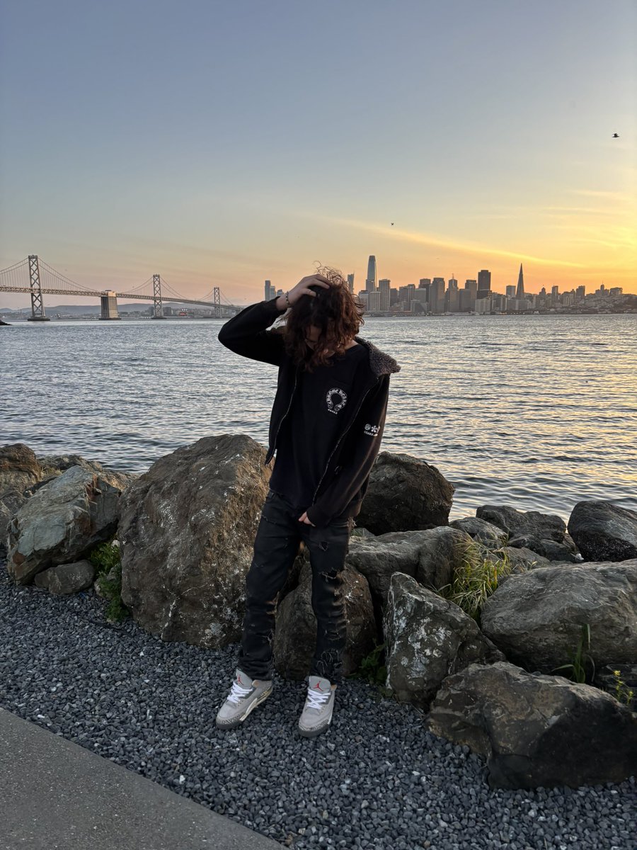 jj tweet media