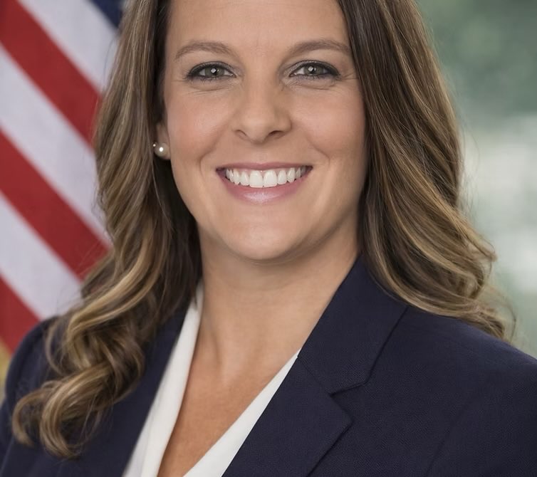 Mike / 2 The Point Podcast🎙️🎧 tweet media