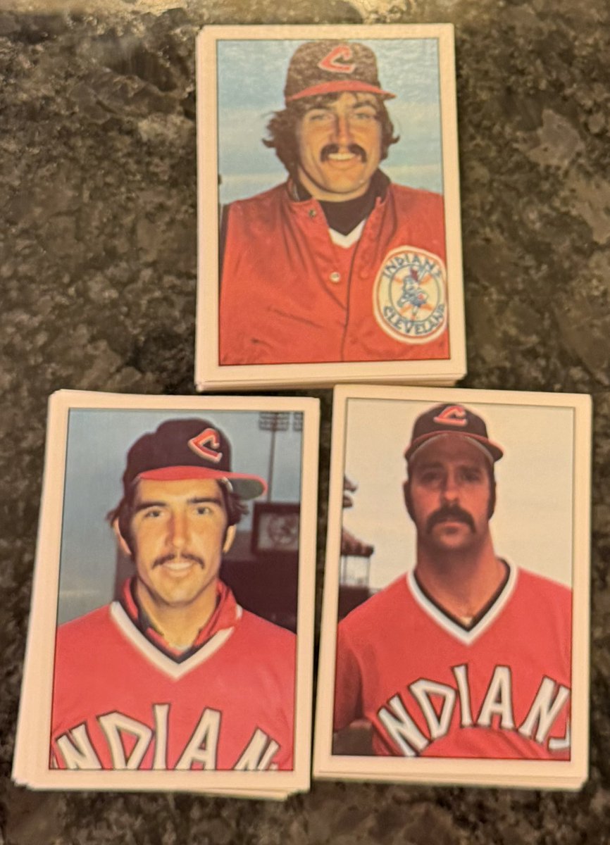 Sean 🏀🏒🏒🏀⚾️⚾️ tweet media