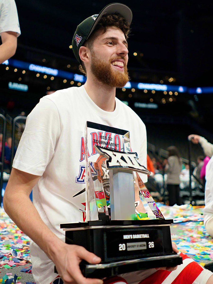 Luke Travers fan club tweet media