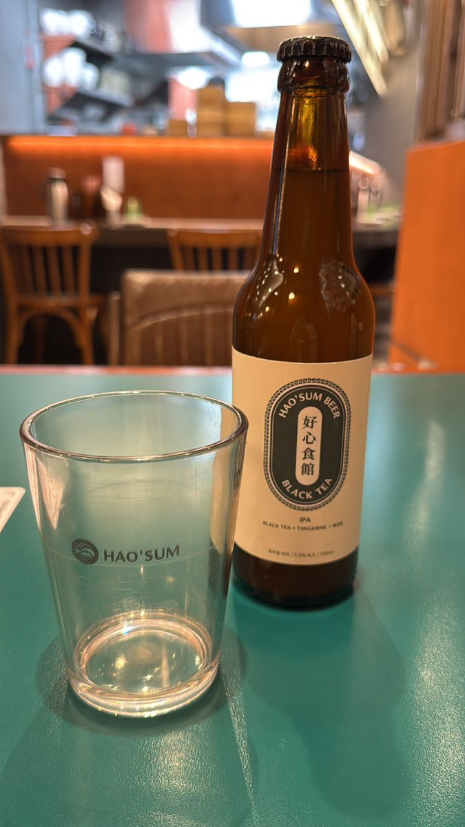 스페셜즈 보러 용산아이파크몰!
행복한 혼밥하는 시간!
홍콩 맥주 파는 이 가게 신기신기~
#YUTA #NCT127 #스페셜즈