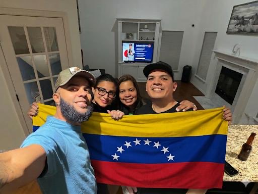 jeah30's tweet photo. #beisbolxteleven desde Kentucky USA!! Venezolanos para rato!! https://t.co/Bx4OG1MRCm