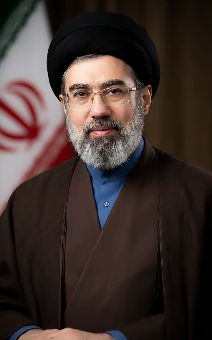 او آقاست،  آقازاده نیست.
#تا_پای_جان_برای_ایران
#بیشه_شیران
#لبیک_یا_خامنه_ای