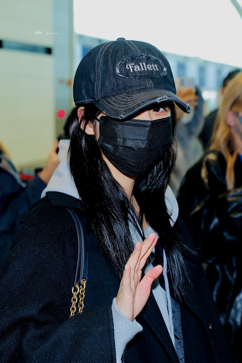 𝙄𝙧𝙞𝙨. tweet media