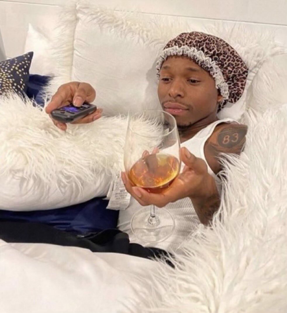 chris evans tweet media