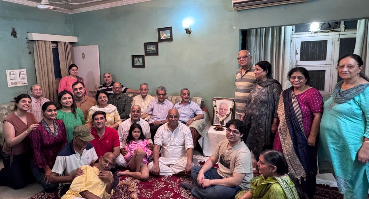 InderKilam's tweet photo. X 1243
Most of the Delhi NCR based descendents of Pt. Krishna Kaul Kilam assembled at 11th day Kriya ceremony of Pt. Pran Nath jee Kilam s/o Late Sh. Prem Nath jee  Kilam at his Vasundhara Encl. New Delhi residence on 14 March 2026. Prayed for peace to the noble departed  soul. https://t.co/AT8aiNvmtU