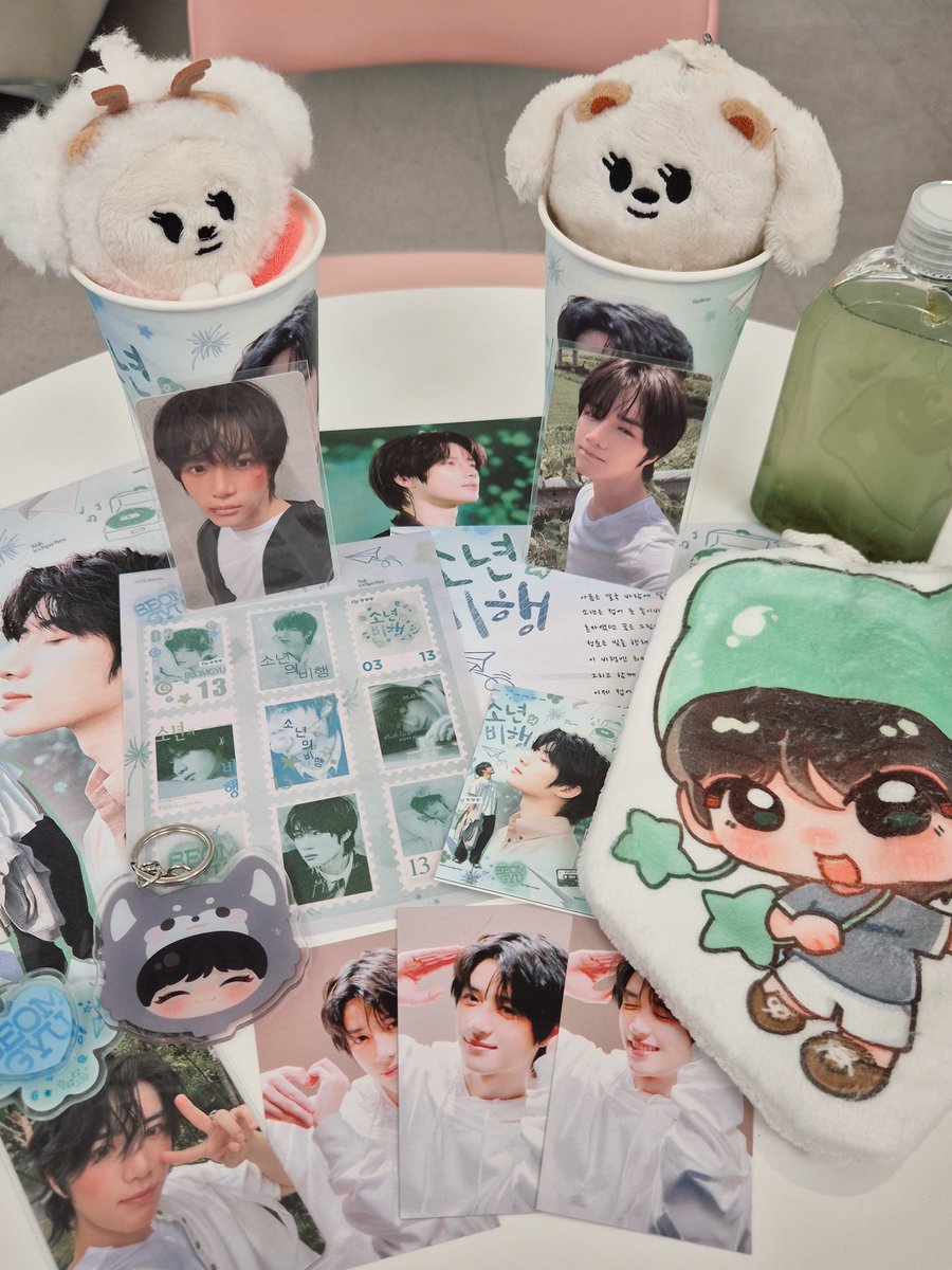 📍 큐피드🪽

선착으로 담요랑 키링도 받고 럭드도 4등 티셔츠 뽑았어요!!
가장 가고싶었던 곳이었는데 진짜 너무너무 예뻤어요🥺
럭드도 예쁘고 액자도 귀여웠어요🫶🏻
럭드 더 하고왔어야했는데 아쉽네요😭

#소년의비행_범규
#같이_날아오르자_빛나는청춘