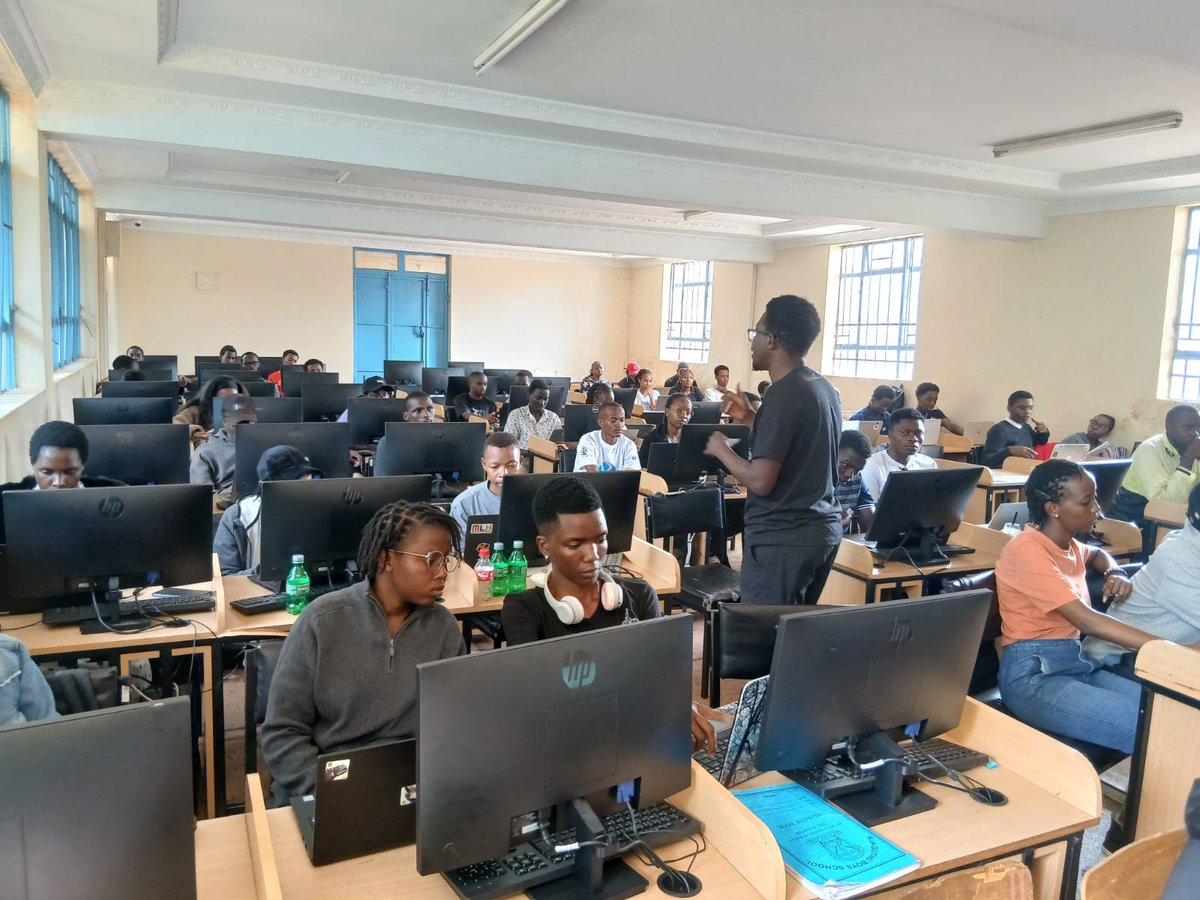 THE AKDEBUG tweet media