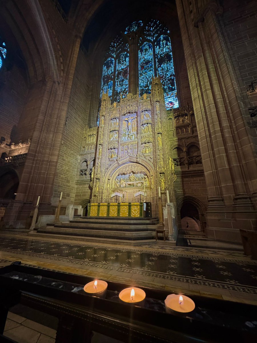 Liverpool Cathedral tweet media