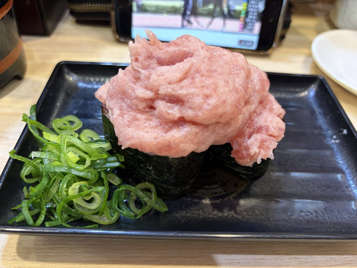 starmabo's tweet photo. 川田将雅さん外しの完璧予想で競馬バカ��ちしたんで大相撲観て静岡県リベンジに行くよ https://t.co/dfoz9ztMRr