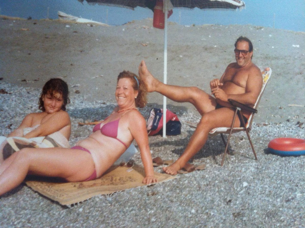 Adele V🦢 tweet media