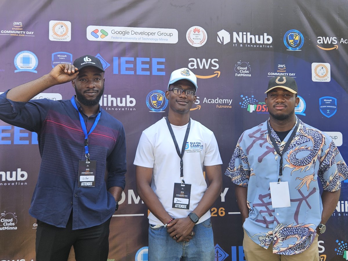 Mr. Jones𖤓 tweet media