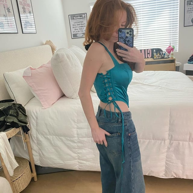 J_Willy2025's tweet photo. #FrancescaCapaldi #RedHead #TeenModel #Busty #Curves #SchoolGirl #Actress #ItalianAmerican https://t.co/lTgk1rTCHm