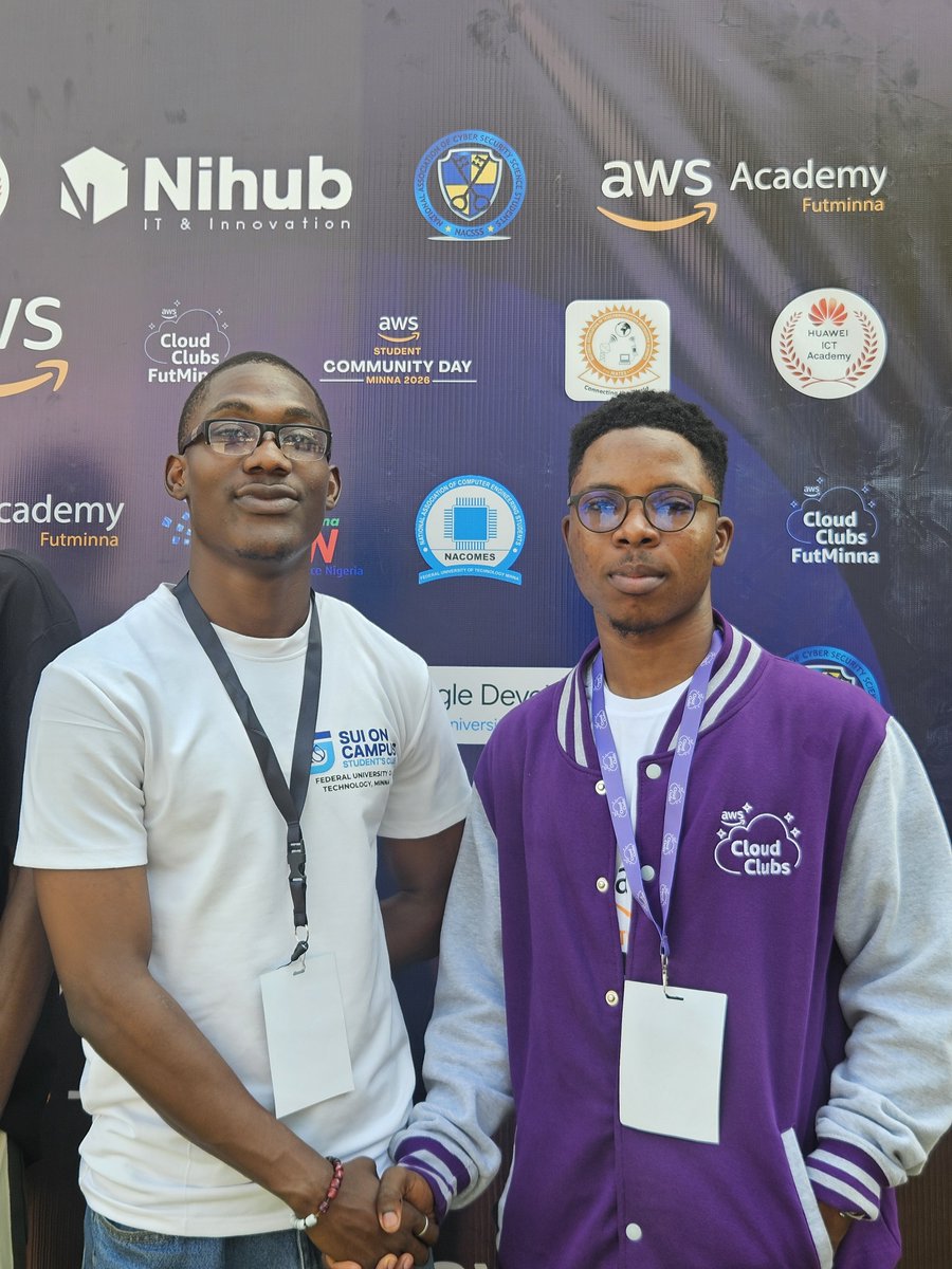 Mr. Jones𖤓 tweet media