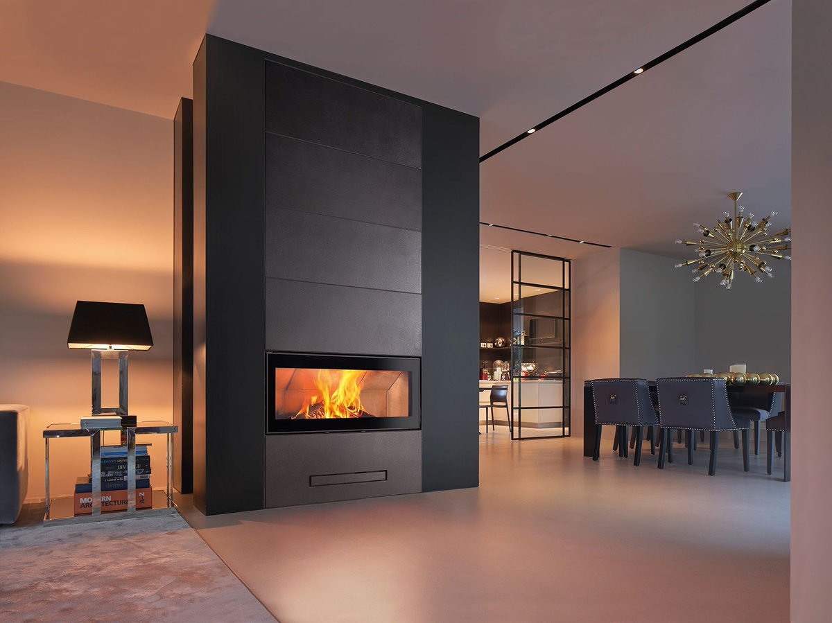 Aspirelife_za's tweet image. The Piazzetta Wood Fireplace from Calore is a statement in contemporary Italian fire design - engineered for those who appreciate architectural precision and refined living. #ItalianDesign #ModernLiving #HomeLuxury #InteriorDesign