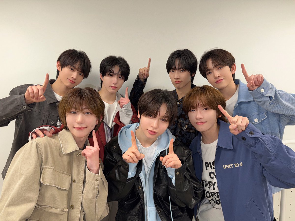 IDID_starship's tweet photo. [📸] #IDID_IT 
260315 공개 팬사인회했딧🩵

𝑾𝒂𝒔𝒔𝒖𝒑 수원 !!! 
오랜만에 위딧 함성 들으니까 완전 힘나 ~ヾ(o˃̵͈̑‿˂̵͈̑o)ｼ
만나서 너무 반가웠어요! 또 만나요 ಟྀི

#IDID #아이딧 #PUSH_BACK https://t.co/8UiF0HKENy