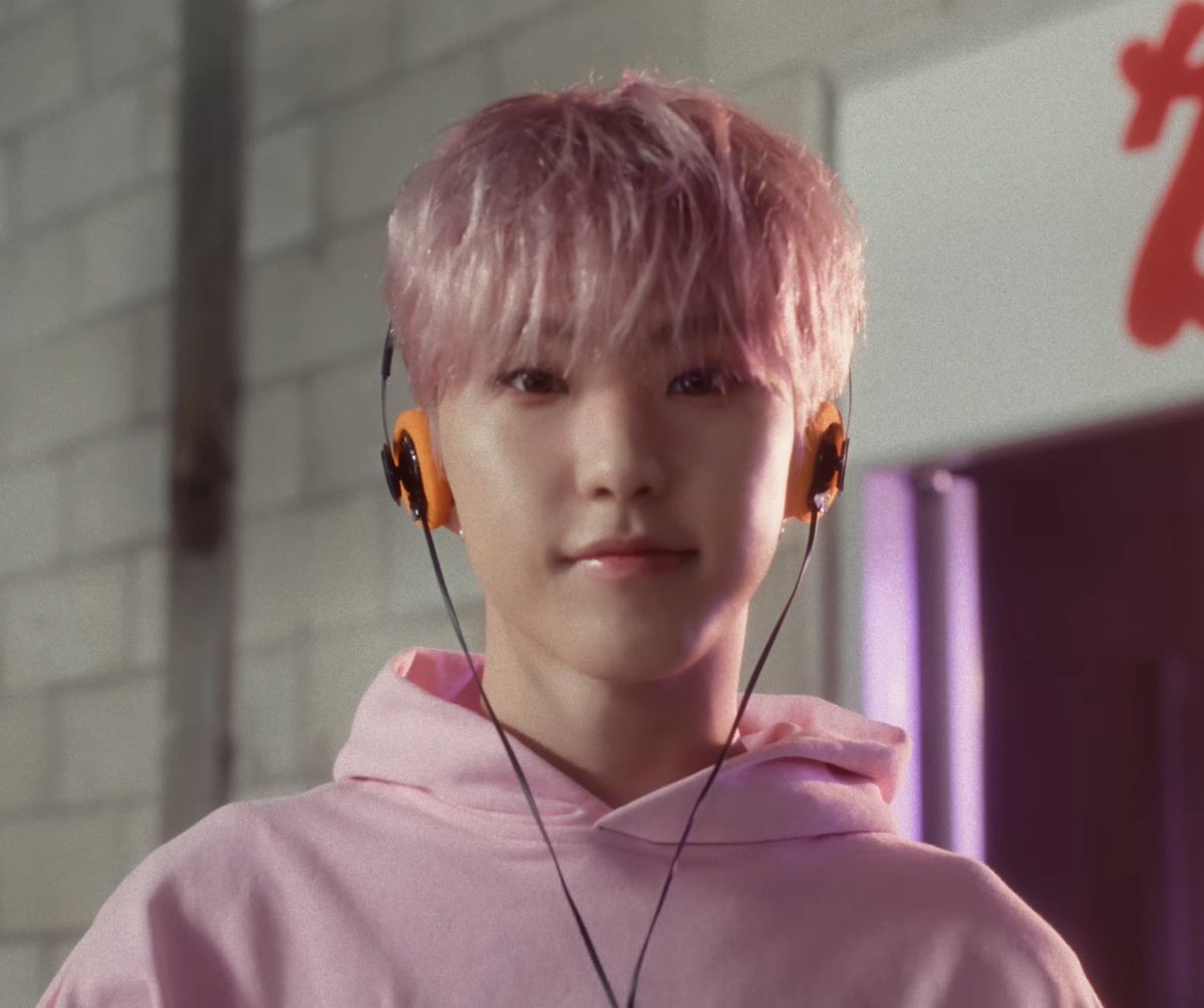 🦊🐯 | -wwhs tweet media