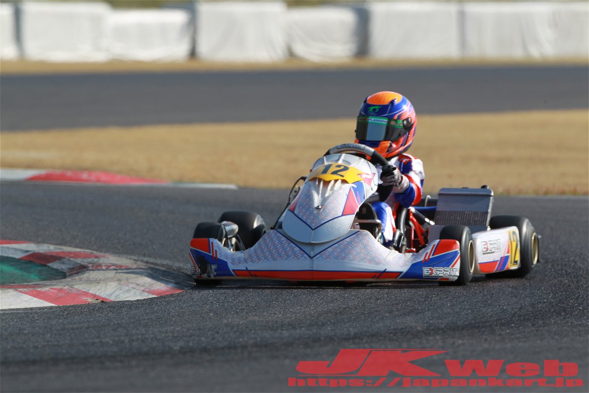 JAPANKART's tweet photo. 鈴鹿選手権第1戦結果速報

地方選手権FS125
優勝：飯田一仁、2位：林樹生、3位：中野貴介
カデット
優勝：川端歩、2位：横井愛到、3位：丹羽舜也
SS
優勝：MATSUSHITA MASAKI、2位：北村紳、3位：大槻直
スーパーSS
優勝：大島良介、2位：��秀行、3位：坂裕之 https://t.co/owMct8YCx6