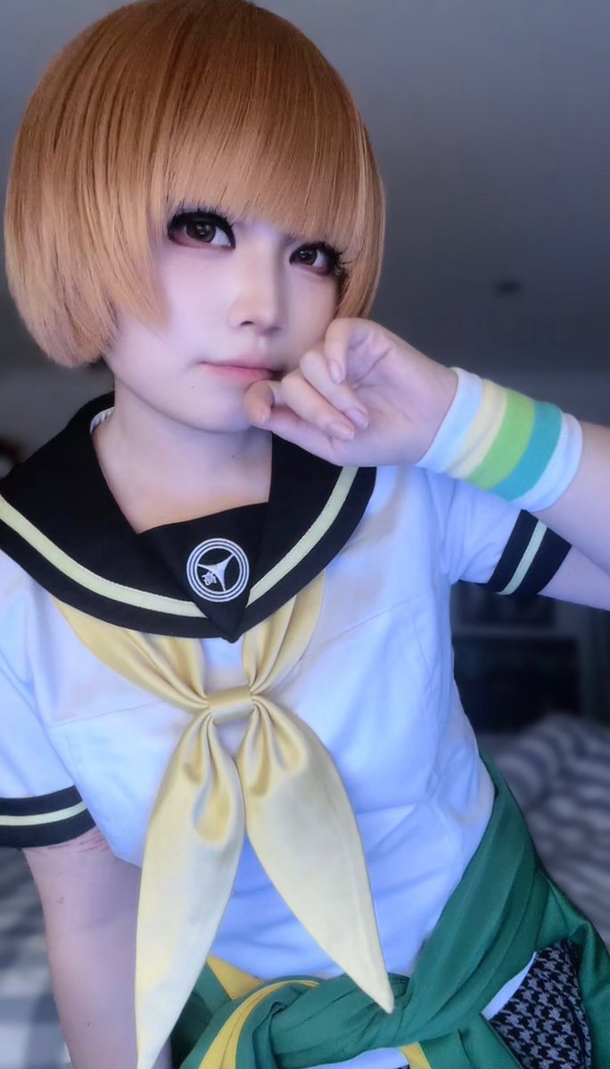 🍮 lyn tweet media