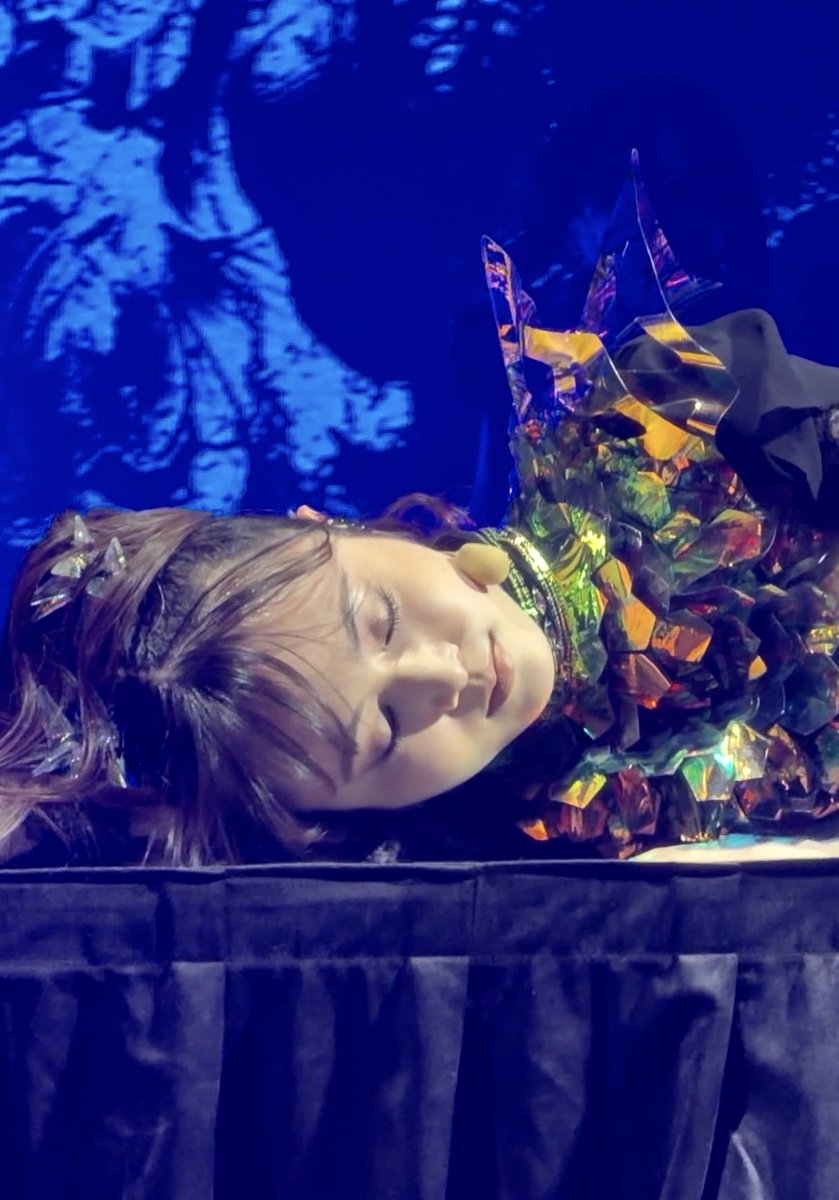 MOTA_MOTAMETAL's tweet photo. ドキモのもあちゃんが正面だったので
涅槃像のように横たわる姿と可愛い御尊顔を撮れました💕
#BABYMETAL #Perth #MOAMETAL #BABYMETALWORLDTOUR2026 https://t.co/KpHgXTrALF