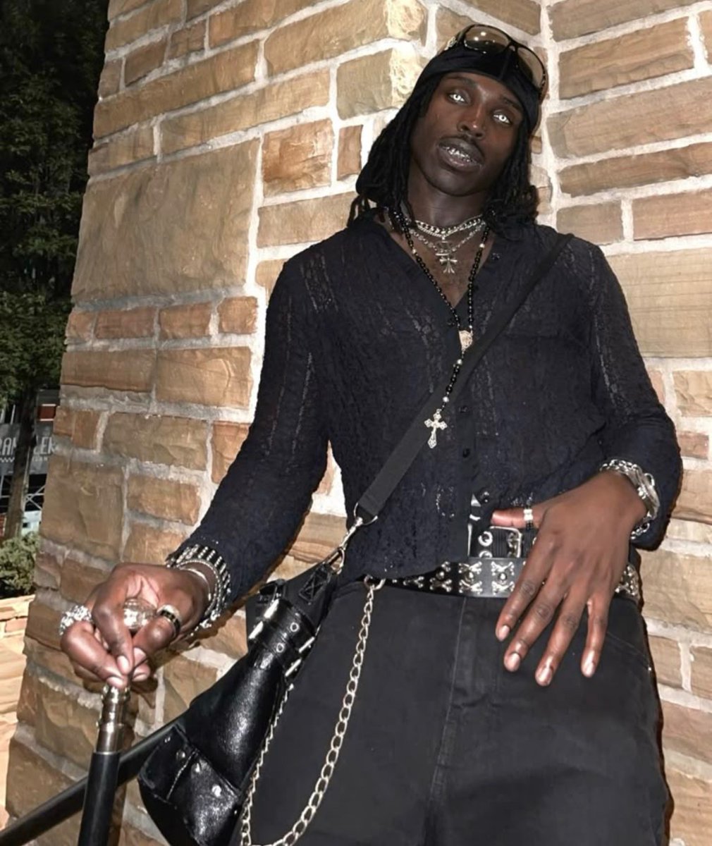 Mint Skull tweet media