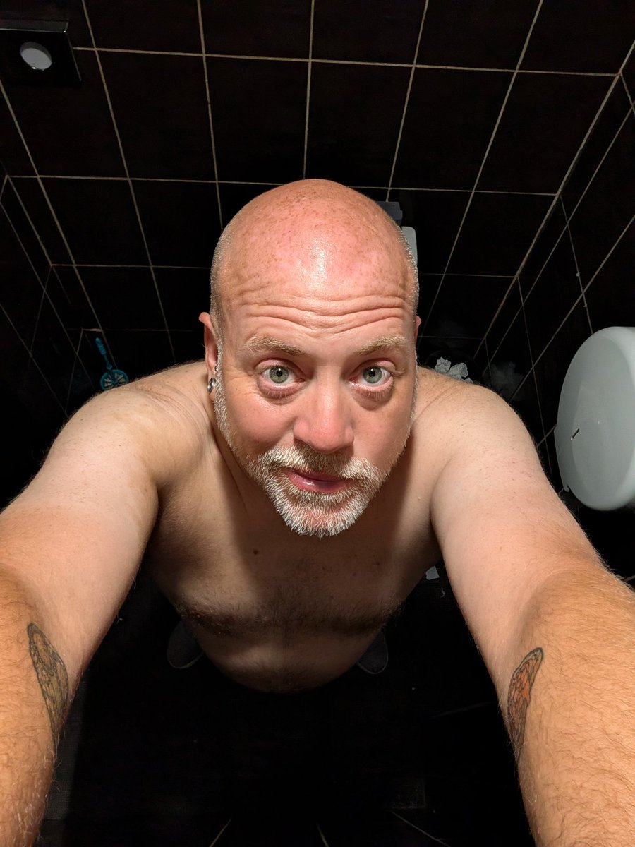 FunkySlut1000's tweet photo. #gay #gayman #gaybear #daddy #chudai #porn #gayslut #slut #londonslut #penis #dick #uncut #ass #arse #gayass https://t.co/6yucM6NSXy