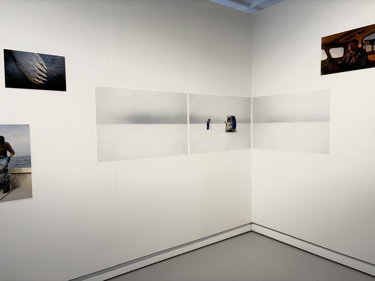 塩竈フォトフェスティバル　東北という大きな括りではなく、塩竈の町に対する学びと並行して行うことの親和性が高まりを見せている。KYOTOGRAPHIEに対してローカルさがイベントとしても展示としても。各会場どうしの一体感が生まれるともっと盛り上がりを見せそう。