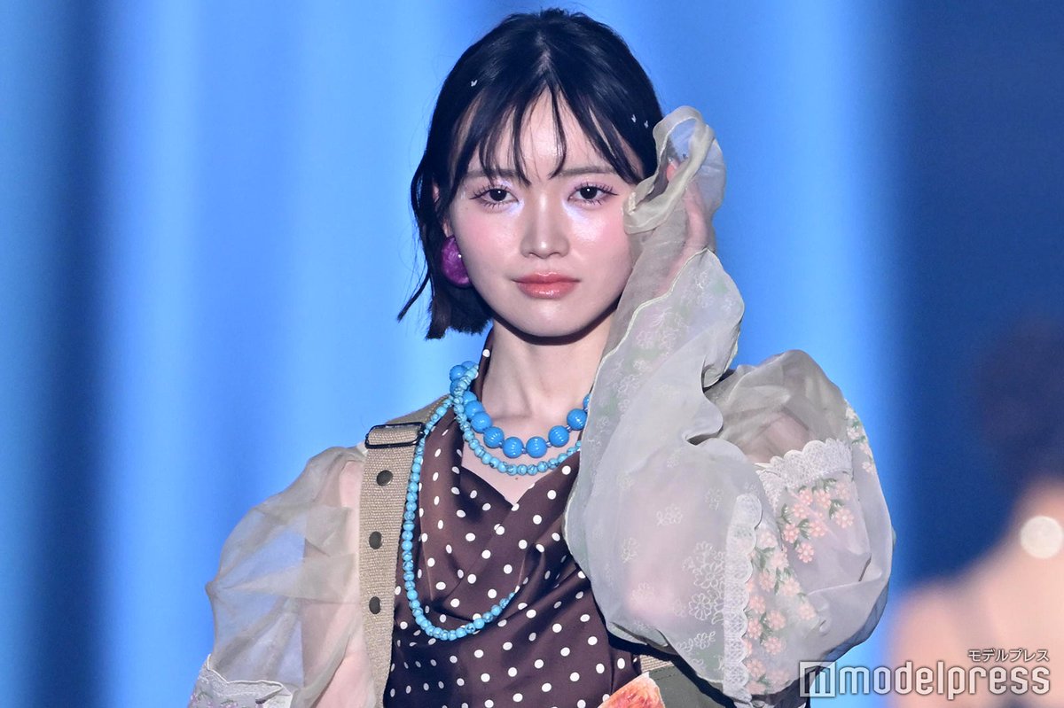 modelpress's tweet photo. 【IDOL RUNWAY COLLECTION 2026💘】

CUTIE STREET真鍋凪咲
パープルアイメイクで魅力輝く💜

ドット柄ワンピ×大ぶりアクセがおしゃれ

📸高画質写真
https://t.co/T7tGnYigO4

#アイドルランウェイ #IRC_TGC @nagisa_cs0628 @CUTIE_STREET_ https://t.co/egTjejMz3e