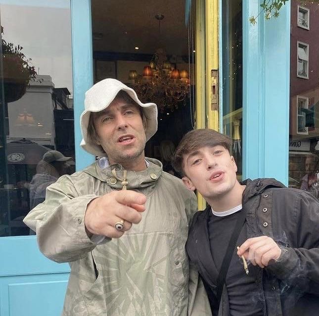 nina sloan⋆⭒˚.⋆ SAW OASIS tweet media